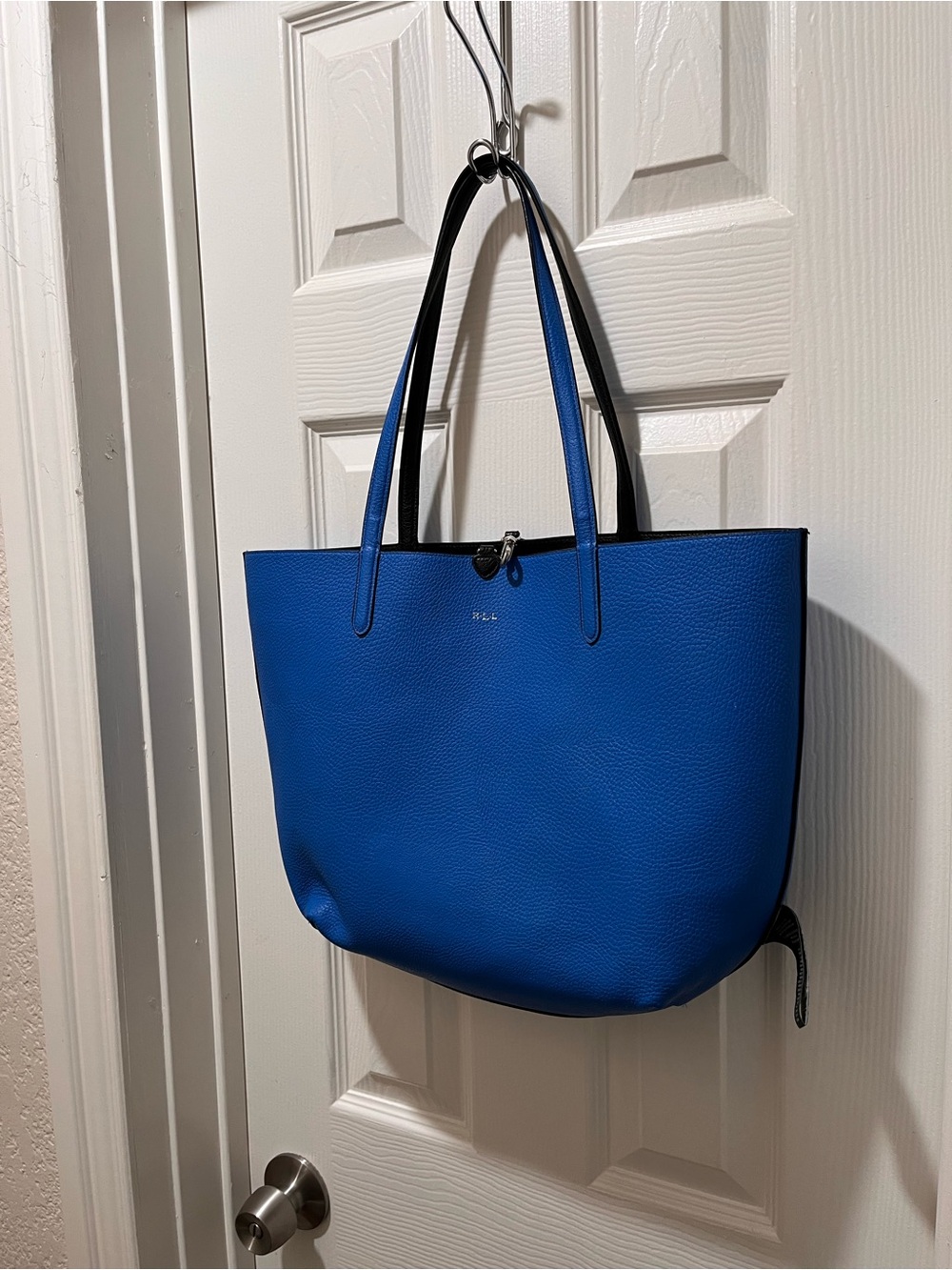 Polo by Ralph Lauren Reversible Black and Cobalt Blue Pebbled Tote Bag - Picture 4 of 8